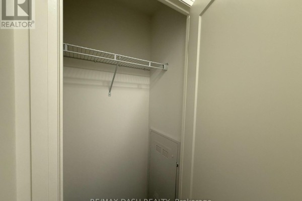 410 - 280 Dundas Street S, Toronto, ON M5T0E3 Photo 3