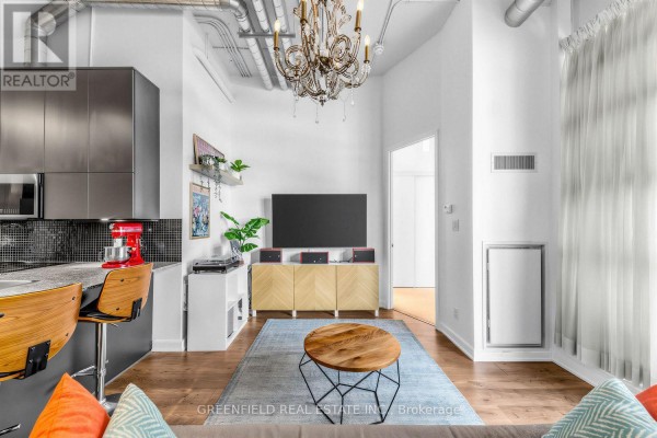 410 - 380 Macpherson Avenue N, Toronto, ON M4V3E3 Photo 5