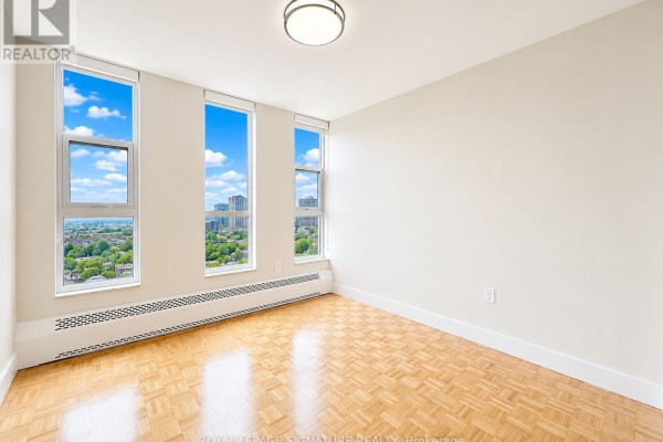 410 - 666 Spadina Avenue, Toronto, ON M5S2H8 Photo 5