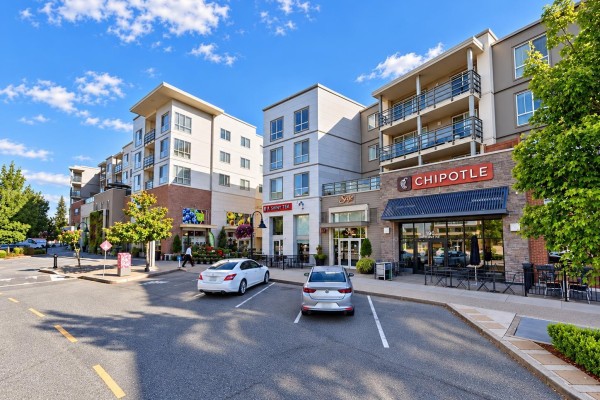 410 15745 Croydon Drive, Surrey, BC V3Z2L5 Photo 3