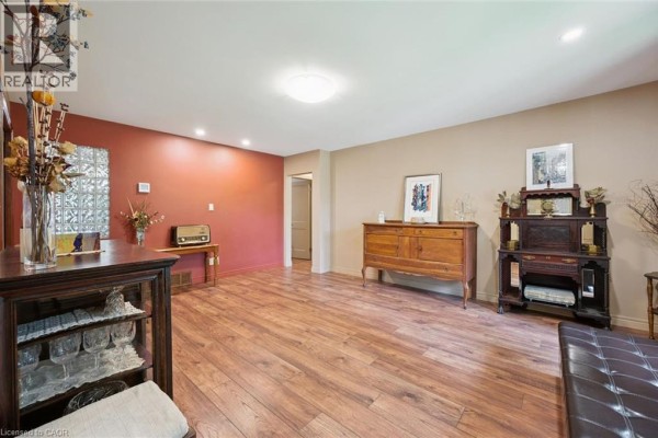 5pc Bathroom - 410 Avenue Road, Cambridge, ON N1R5S4 Photo 5
