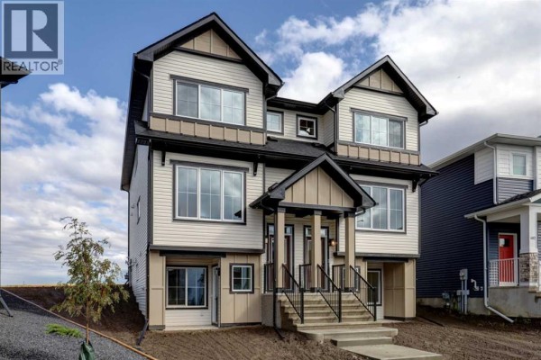 410 Carringvue Grove Nw, Calgary, AB, photo 2