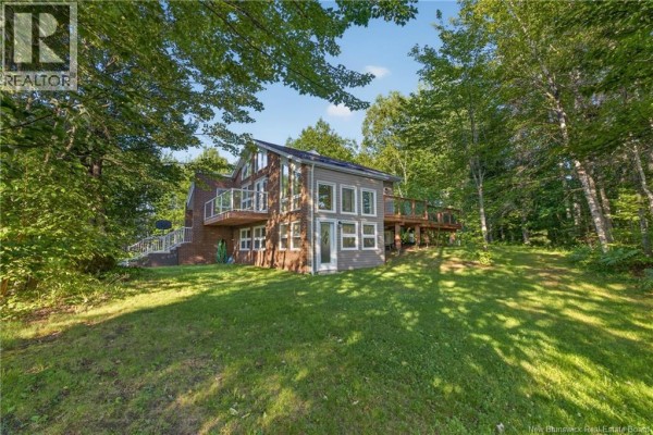 410 Densmore Street, Bathurst, NB, photo 2