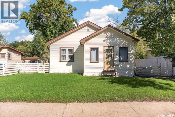 410 Grandview Street W, Moose Jaw