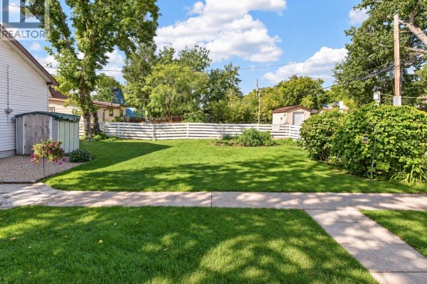 3pc Bathroom - 410 Grandview Street W, Moose Jaw, SK S6H5L1 Photo 4