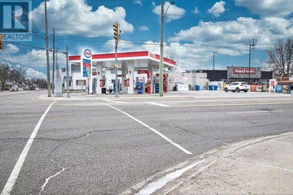 410 Queen Street, Chatham Kent, ON N7M2H9 Photo 4