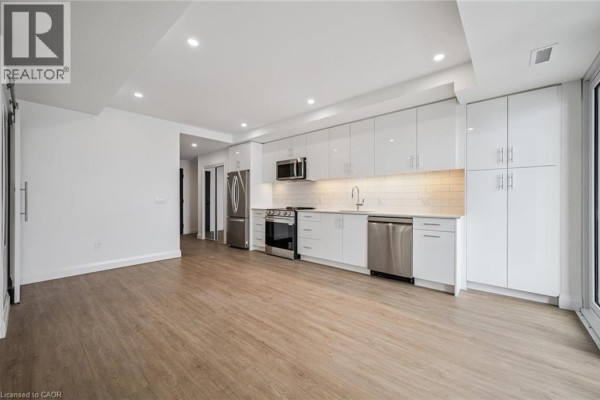 Kitchen - 410 Westhaven Street Unit# 209, Waterloo, ON N2T0E2 Photo 5