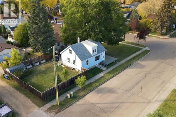 Living room - 4101 51a Street, Red Deer, AB T4N2B4 Photo 3
