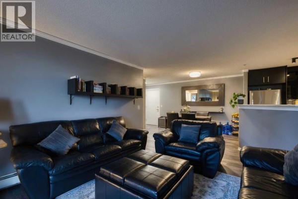 4pc Bathroom - 4104, 2280 68 Street Ne, Calgary, AB T1Y7M1 Photo 4