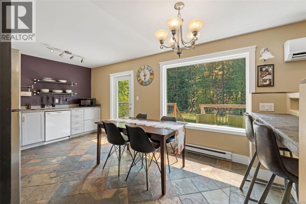 Family room - 4105 Ross Rd, Nanaimo, BC V9T4M9 Photo 5