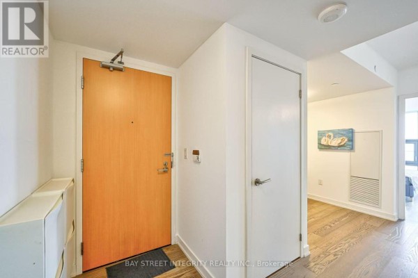 Primary Bedroom - 4106 - 11 Wellesley Street W, Toronto, ON M4Y0G4 Photo 4
