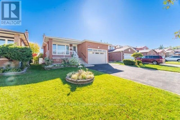 Family room - 4106 Sunset Valley Court, Mississauga, ON L4W3L5 Photo 2