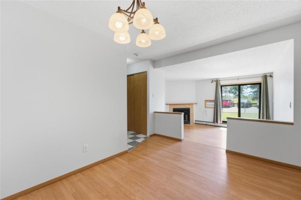 Primary Bedroom - 4107 120 Plaza Drive, Winnipeg, MB R3T5K8 Photo 4