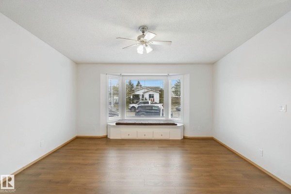 Family room - 4107 36 St Nw, Edmonton, AB T6L5Y5 Photo 4