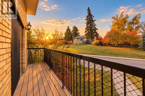 Family room - 4108 67 Street Nw, Calgary, AB T3B2J3 Photo 5