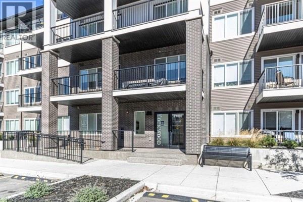 4pc Bathroom - 4109, 6 Merganser Drive W, Chestermere, AB T1X2Y2 Photo 2