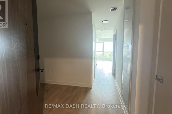 411 - 1037 The Queensway Avenue, Toronto, ON M8Z0H5 Photo 5