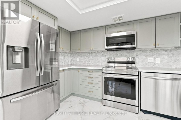 411 - 1101 Steeles Avenue W, Toronto, ON, photo 2