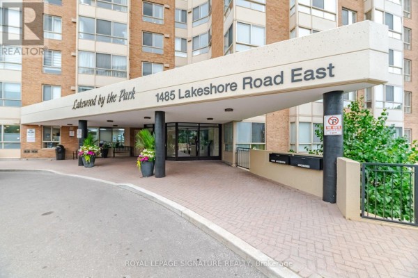 Kitchen - 411 - 1485 Lakeshore Road E, Mississauga, ON L5E3G2 Photo 4