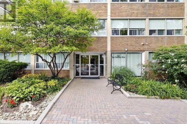 411 - 160 The Donway W, Toronto, ON, photo 3
