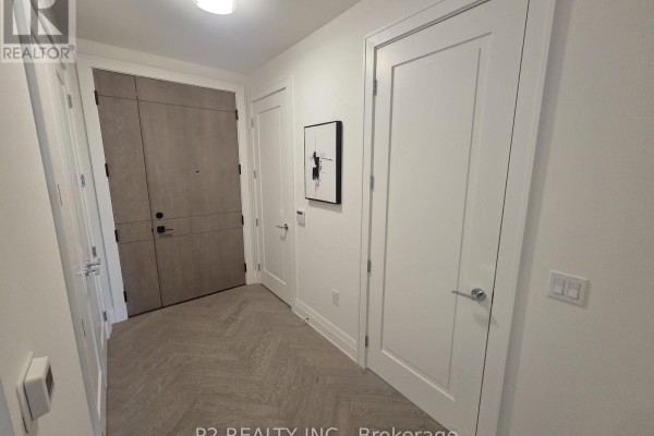 411 - 2 Forest Hill Road, Toronto, ON M4V2L3 Photo 2