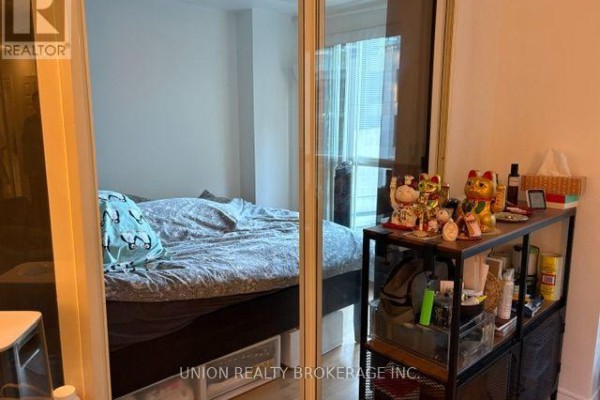 411 - 25 The Esplanade, Toronto, ON M5E1W5 Photo 5
