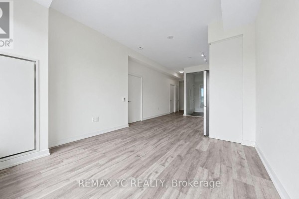 Primary Bedroom - 411 - 8 Olympic Garden Drive, Toronto, ON M2M0B9 Photo 4