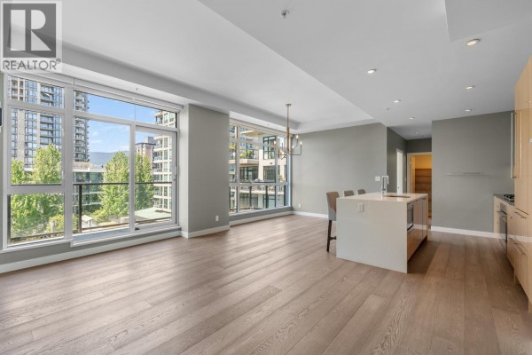 411 105 W 2nd Street, North Vancouver, BC V7M0E3 Photo 4