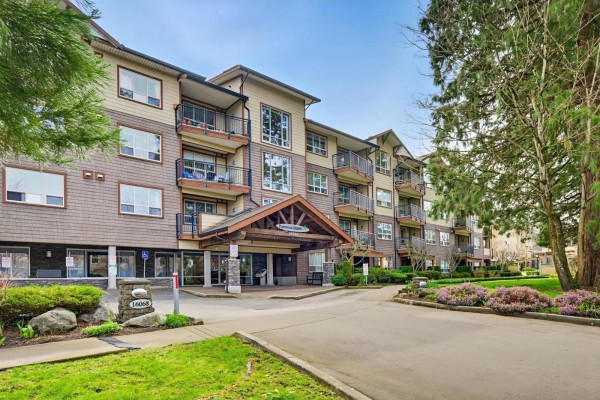 411 16068 83 Avenue, Surrey, BC V4N0N2 Photo 2