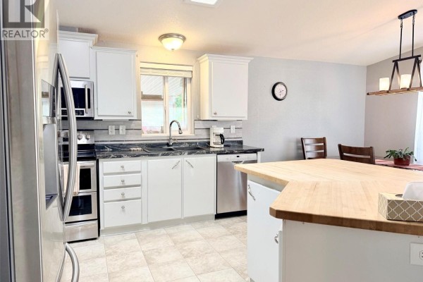 4pc Bathroom - 411 3rd Avenue S, Creston, BC V0B1G3 Photo 5