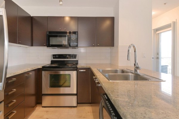 411 6815 188 Street, Surrey, BC V4N0Z8 Photo 5