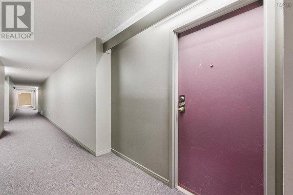 411 83 Kearney Lake Road, Halifax, NS, photo 2