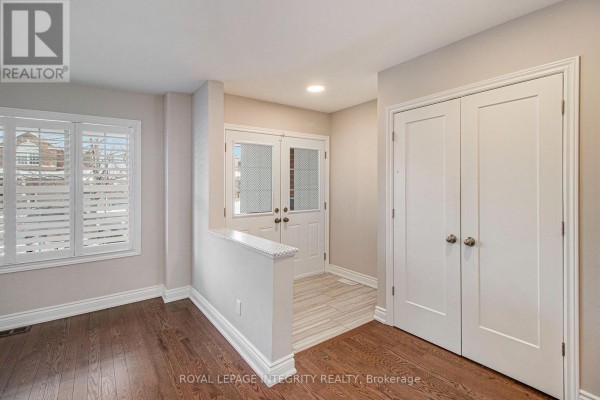 411 Deer View Avenue, Ottawa, ON K1T0B8 Photo 2