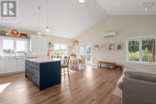 4pc Ensuite bath - 411 Falmouth Dyke Road Road, Falmouth, NS B0P1P0 Photo 5