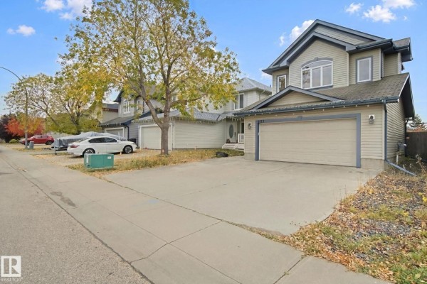 Kitchen - 4113 158 Av Nw, Edmonton, AB T5Y0A3 Photo 3