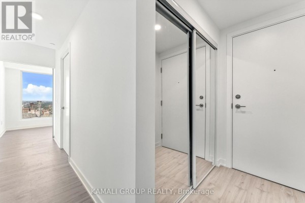 Primary Bedroom - 4115 - 252 Church Street, Toronto, ON M5B0E6 Photo 3