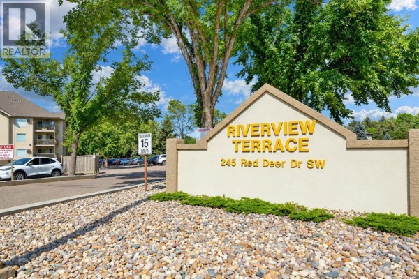 412, 245 Red Deer Drive Sw, Medicine Hat, AB, photo 3