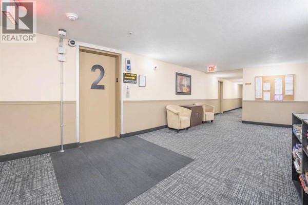 Kitchen - 412, 245 Red Deer Drive Sw, Medicine Hat, AB T1B8P4 Photo 5