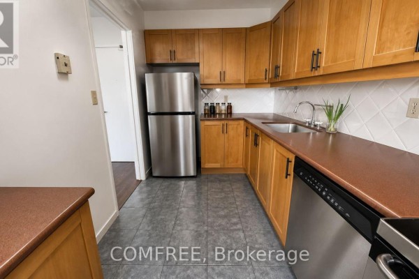 412 - 1 Massey Square, Toronto, ON M4C5L4 Photo 5