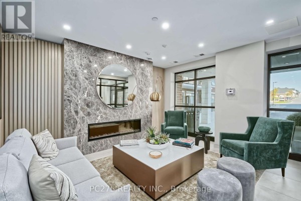 Living room - 412 - 1975 Fountain Grass Drive, London South, ON N6K0M3 Photo 3