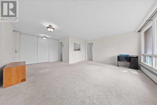 Kitchen - 412 - 3100 Carling Avenue, Ottawa, ON K2B6J6 Photo 3