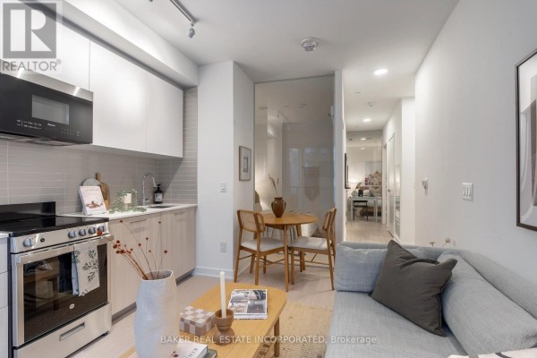 Living room - 412 - 65 Mutual Street, Toronto, ON M5B0E5 Photo 2
