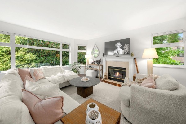 412 1220 Fir Street, White Rock, BC V4B4B1 Photo 4