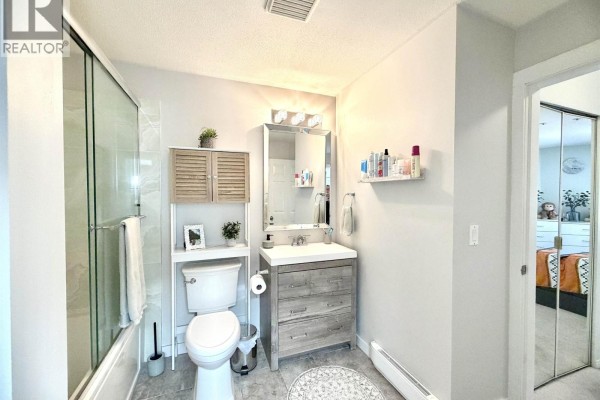 412 2960 Princess Crescent, Coquitlam, BC V3B7P2 Photo 3