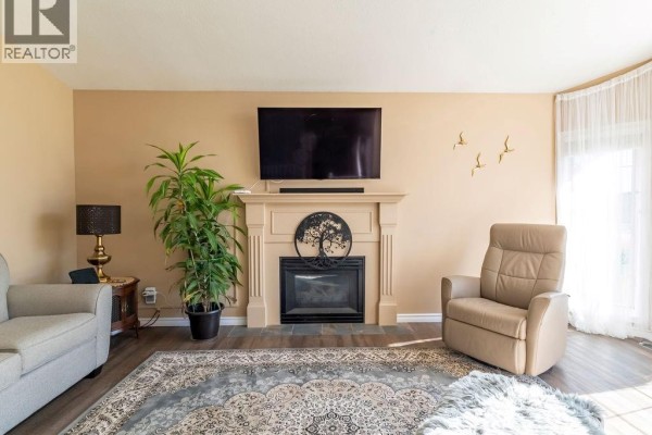 Dining room - 412 4th Street E, Warman, SK S0K4S0 Photo 4