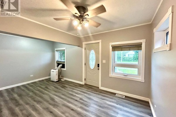 Kitchen - 412 Third Street W, Fort Frances, ON P9A3A9 Photo 4