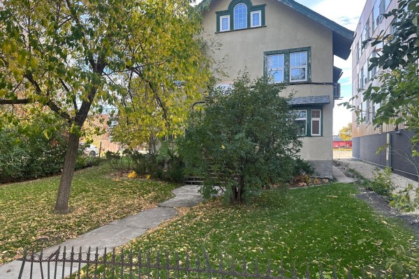 412 Wardlaw Ave, Winnipeg, MB R3L0L7 Photo 4