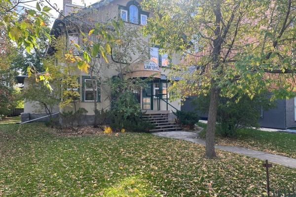 412 Wardlaw Ave, Winnipeg, MB R3L0L7 Photo 5