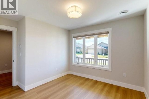 Primary Bedroom - 4120 Beausejour Avenue, Powell River, BC V8A0A8 Photo 5