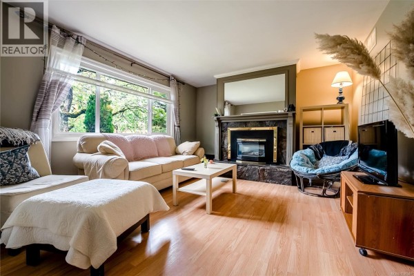 Storage - 4120 Quadra St, Saanich, BC V8X3B9 Photo 2